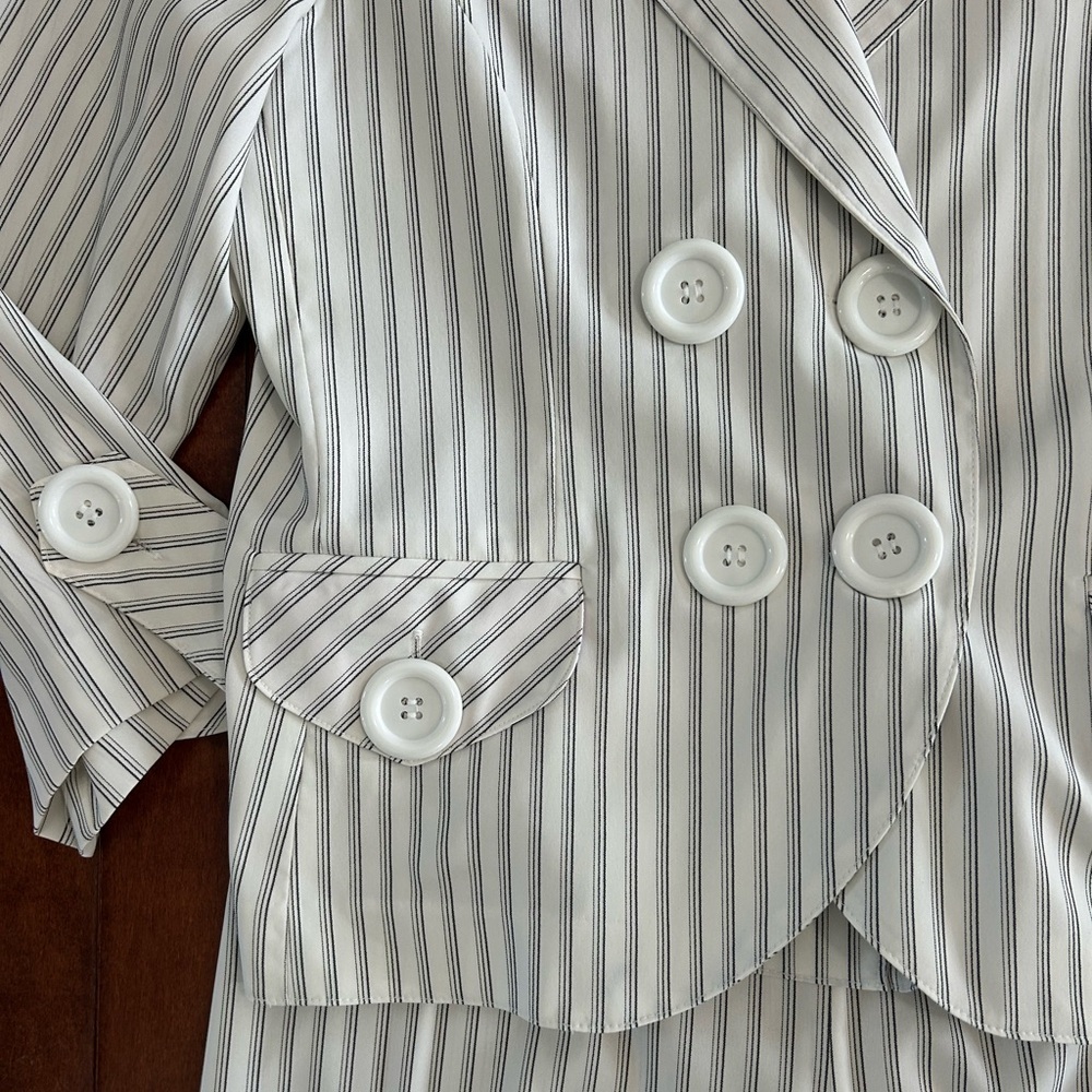 Vintage 90’s Gabriella Skye White & Black Striped Women's Pantsuit Size 10 - Picture 4 of 16